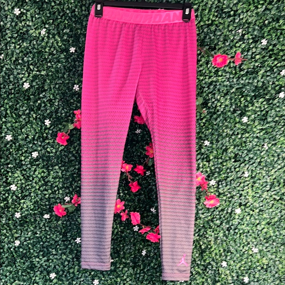 Jordan Vibrant Pink Gradient Leggings with Smooth Texture and Performance Fabric